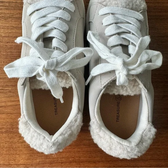 Treasure & Bond Kid’s Kamila Cozy Faux Fur Trim Sneaker. Size Kid’s 13. - Picture 11 of 14